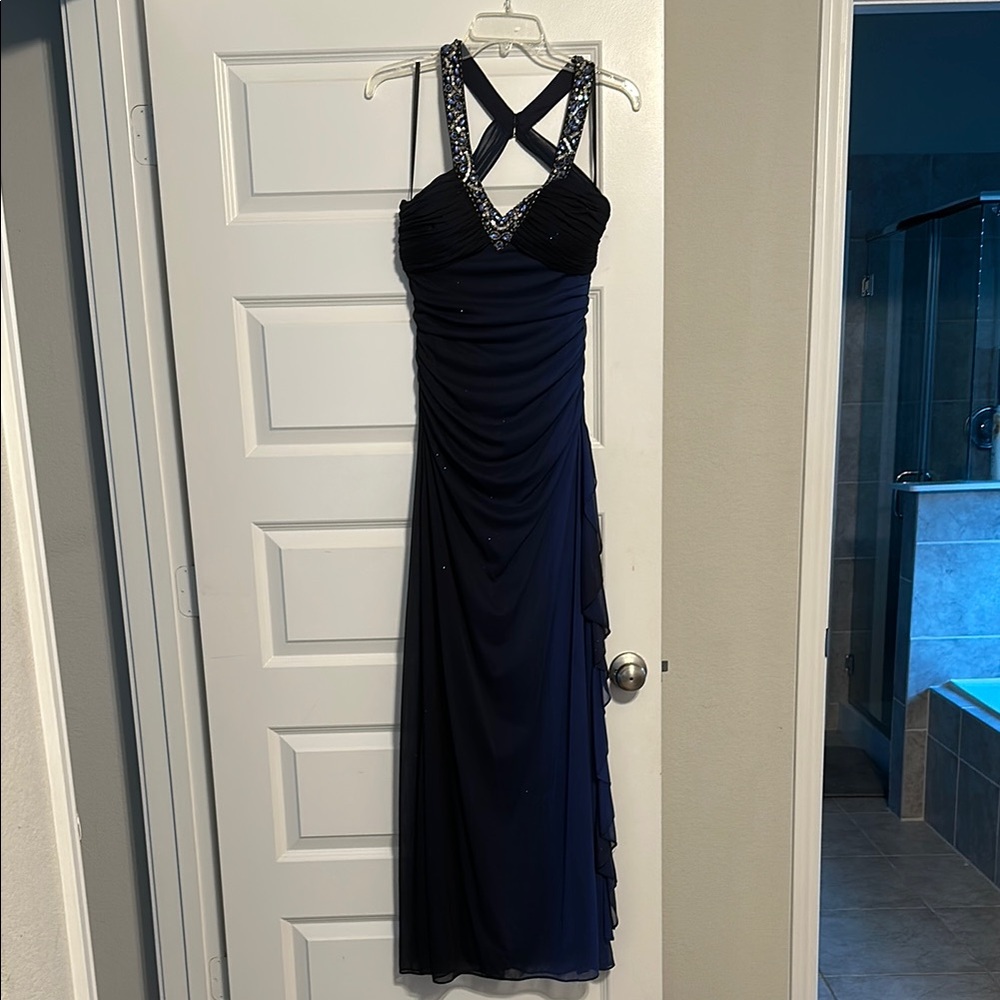 Elegant Navy Blue Evening Gown with Beaded Straps